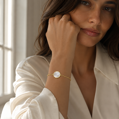 🔥50% off on the last day丨Oneswear® 14K Gold Mother-of-Pearl Mini Lip Balm Bracelet